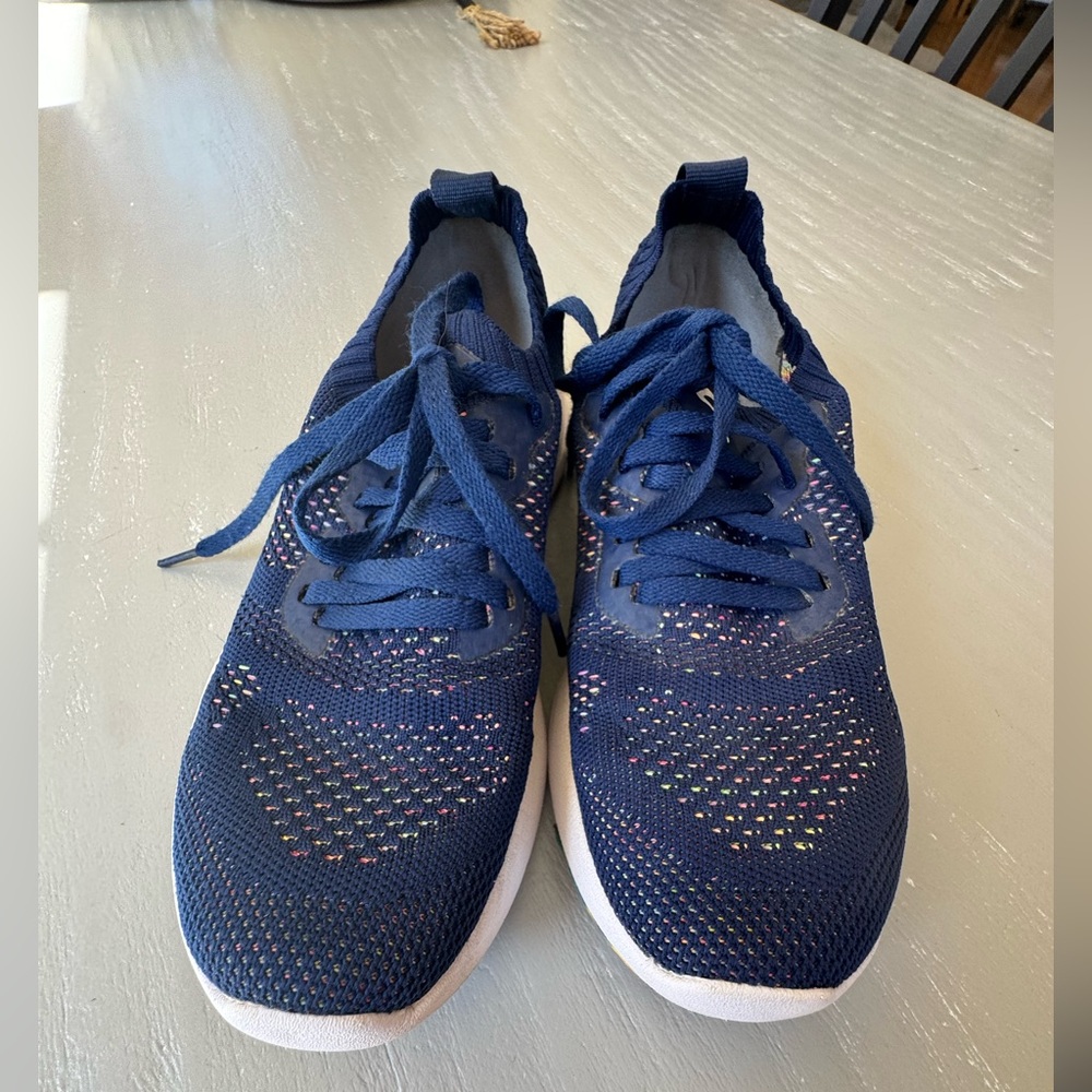 Bombas Navy Blue Athletic Shoes